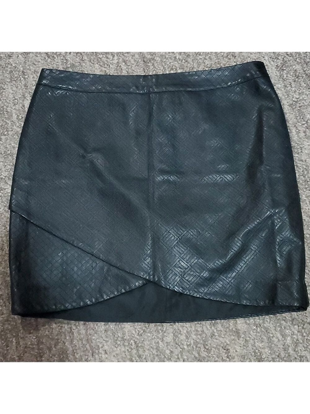 Ladies skirt size 12 $5 if buying 2 or more items